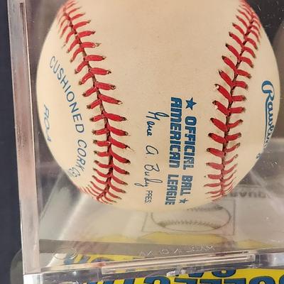 Albie Pearson AL R.O.Y. 1958 Baltimore Orioles OMLB Signed Autographed Baseball In Collectors Case