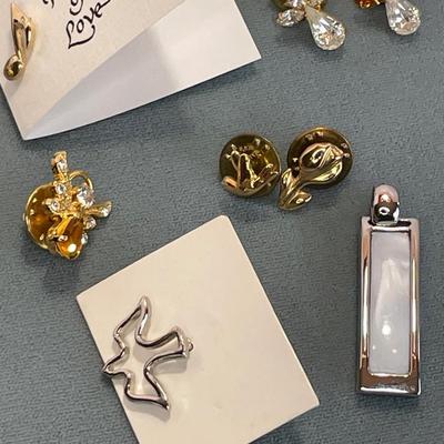 Scarf pins, tack pins, Lia Sophia Pendant