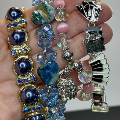 Bracelet Lot Pastel, Rhinestone and Musical