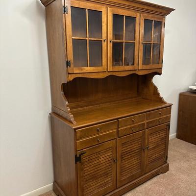 Ethan Allen Solid Maple Buffet with Display Hutch
