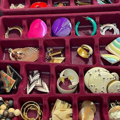 Vintage Earrings plus 2 Trays
