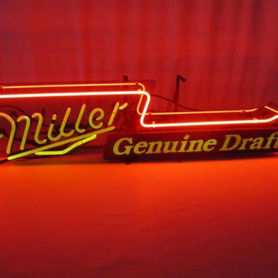Lighted Miller Genuine Draft Bar Sign