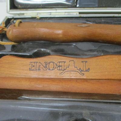 T Bone Grilling Kit With Case & Key
