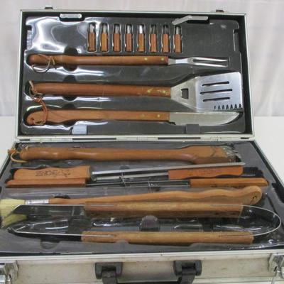 T Bone Grilling Kit With Case & Key