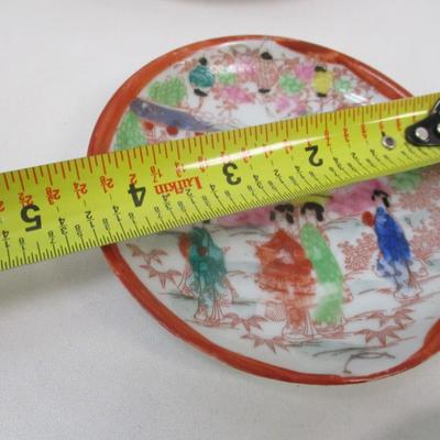 Japanese Art Geisha Girl Display Plates