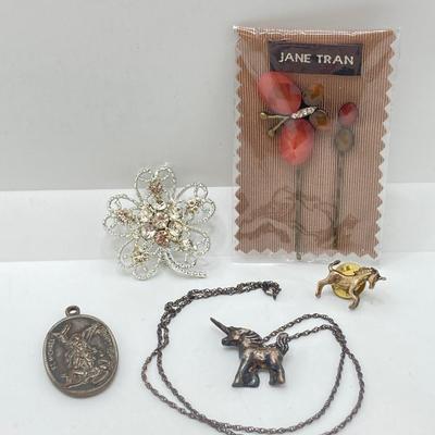 LOT 572: Collection of Vintage U.S. Coins, Tokens and Jewelry - Silver and Gold Plated and More