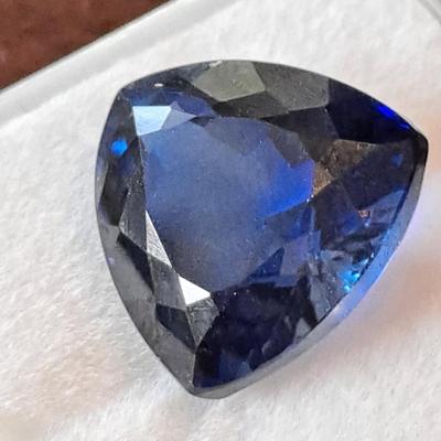 9.25 cts Natural Tanzanite