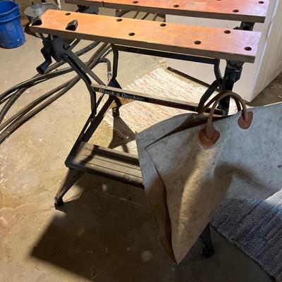 Black and decker workmaster with log carrier