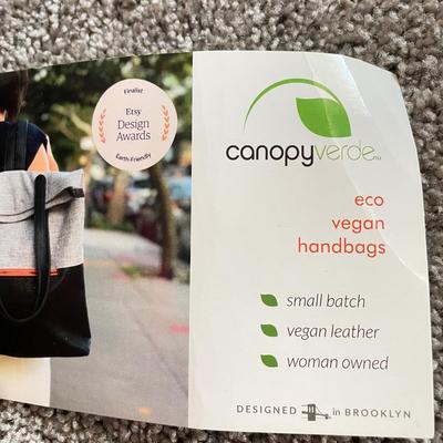 Leather & Canvas Weekender Bags w/ Jelly Yoo (GB1-SS)