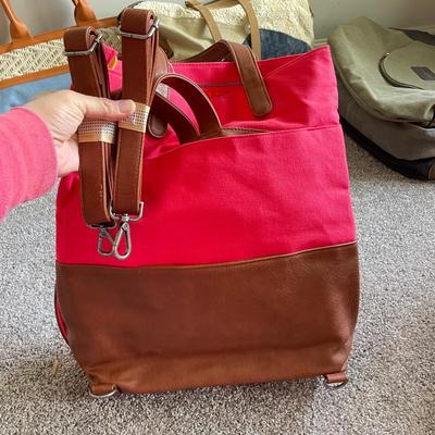 Leather & Canvas Weekender Bags w/ Jelly Yoo (GB1-SS)