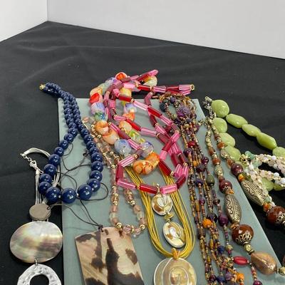 Misc Necklace Lot