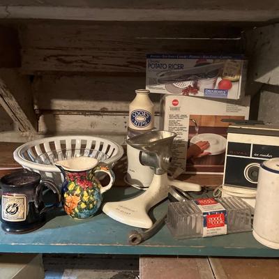 Variety of kitchen items
