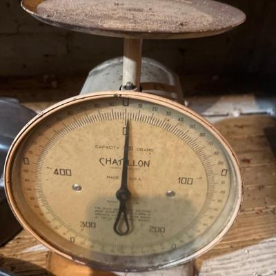 Wagner Ware cast-iron pans and scale