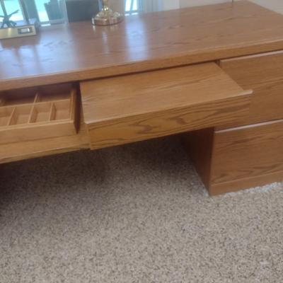 Wood Finish Office Desk