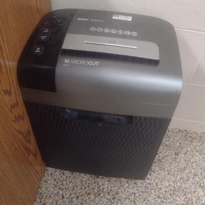 Royal 16 Sheet Micro-Cut Paper Shredder
