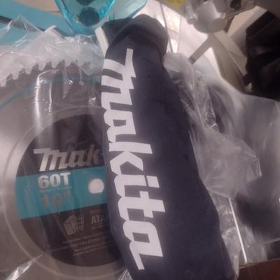 New Makita 10" Electric Benchtop Sliding Compound Miter Saw LS-1019L