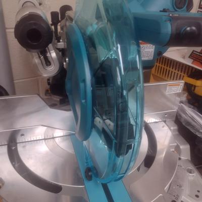 New Makita 10" Electric Benchtop Sliding Compound Miter Saw LS-1019L