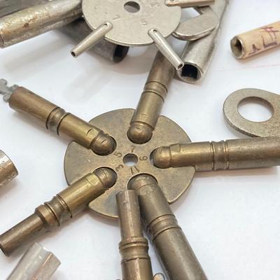 LOT 573: Large Collection of Clock Keys - Waterbury Clock Co and More