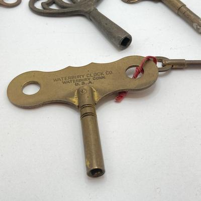 LOT 573: Large Collection of Clock Keys - Waterbury Clock Co and More