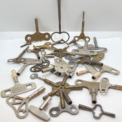 LOT 573: Large Collection of Clock Keys - Waterbury Clock Co and More