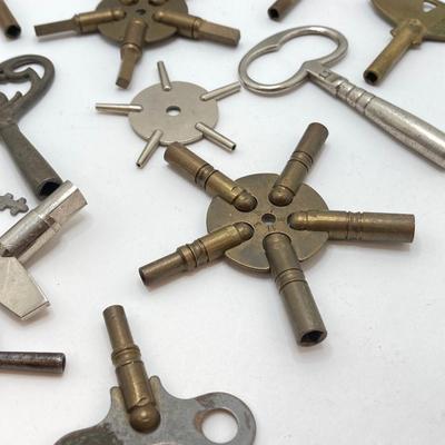 LOT 573: Large Collection of Clock Keys - Waterbury Clock Co and More