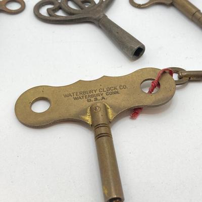 LOT 573: Large Collection of Clock Keys - Waterbury Clock Co and More
