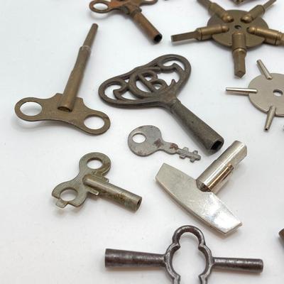 LOT 573: Large Collection of Clock Keys - Waterbury Clock Co and More