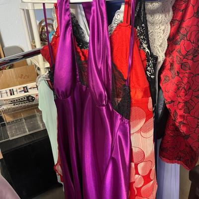 Short nightgowns