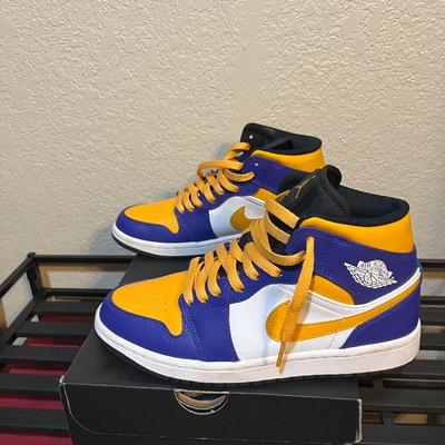 Air Jordan 1 Mid size 7 (men)