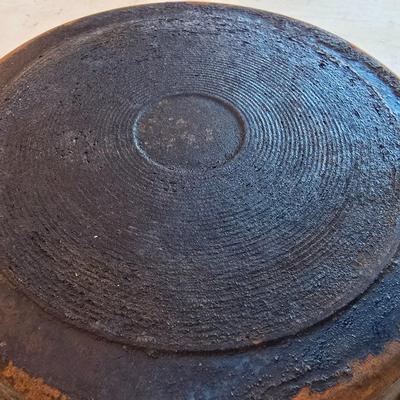 Lodge Cast Iron Skillet with Logo Lid – Classic USA-Made Quality