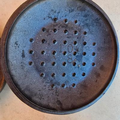 Lodge Cast Iron Skillet with Logo Lid – Classic USA-Made Quality