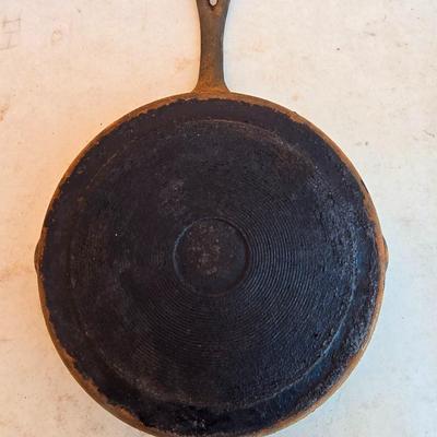 Lodge Cast Iron Skillet with Logo Lid – Classic USA-Made Quality