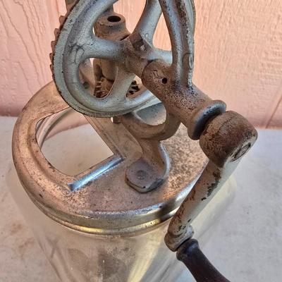 Vintage Dazey #40 Glass Butter Churn – Hand Crank Farmhouse Decor