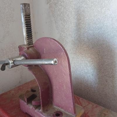 Vintage Arbor Press – Heavy-Duty Manual Shop Tool
