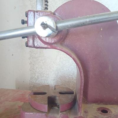 Vintage Arbor Press – Heavy-Duty Manual Shop Tool