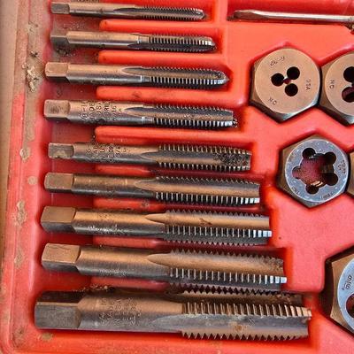 Vintage Tap & Die Set – SAE Threading Kit in Red Case
