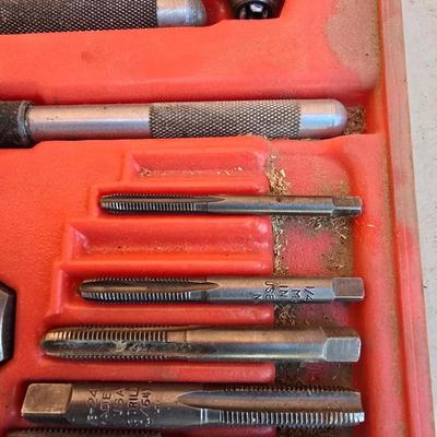 Vintage Tap & Die Set – SAE Threading Kit in Red Case