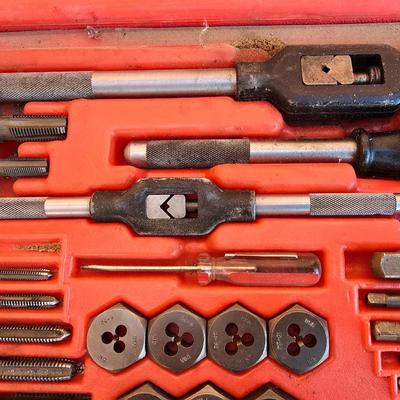 Vintage Tap & Die Set – SAE Threading Kit in Red Case