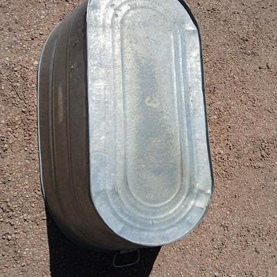Large Galvanized Metal Wash Tub – Vintage Farmhouse Charm