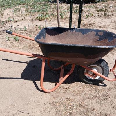 Garden Tool Bundle: Wheelbarrow + Shovel + 2 T-Posts
