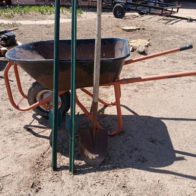 Garden Tool Bundle: Wheelbarrow + Shovel + 2 T-Posts