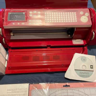 Cricut Cake Machine and accessories