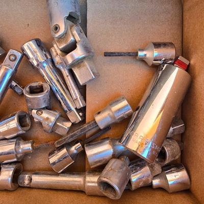 Box Lot: Ratchet Accessories & Socket Extensions