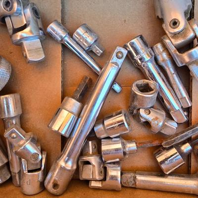 Box Lot: Ratchet Accessories & Socket Extensions