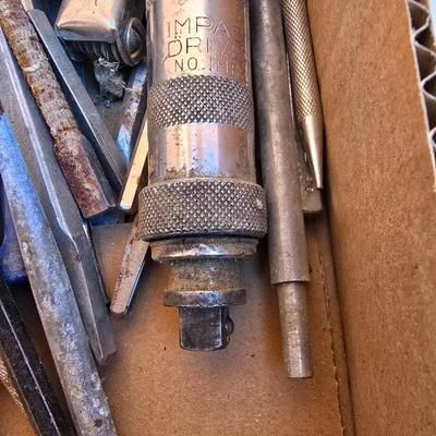 Box Lot: Vintage Chisels, Punches & Taps