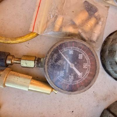 Garage Utility Lot – Air, Pressure, and Handy Tools