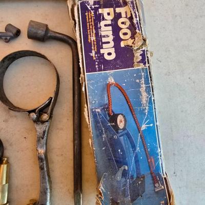 Garage Utility Lot – Air, Pressure, and Handy Tools