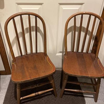 2 children’s wood chairs