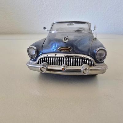 Vintage Blue 1958 Buick Skylark Convertible Die-Cast Model Car – Classic 1950s Style