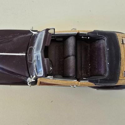 Vintage Chrysler Town & Country Convertible Model Car – Classic Woody Die-Cast